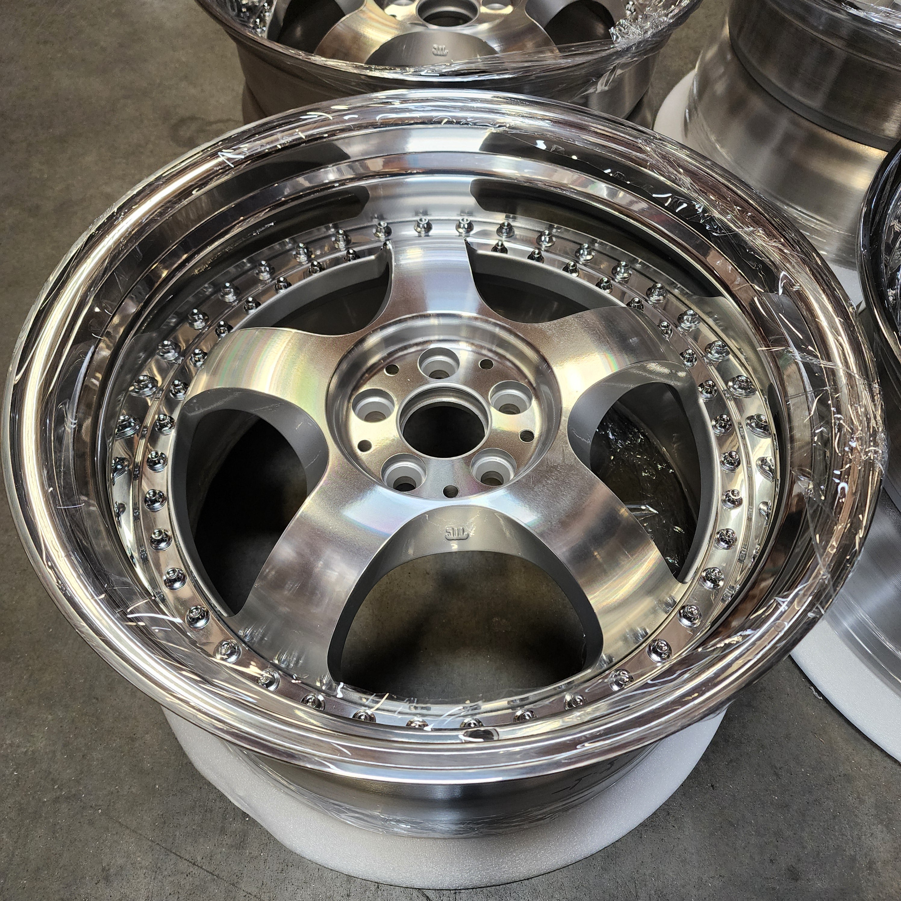 18" GMR Bishop 5x100 (Special)