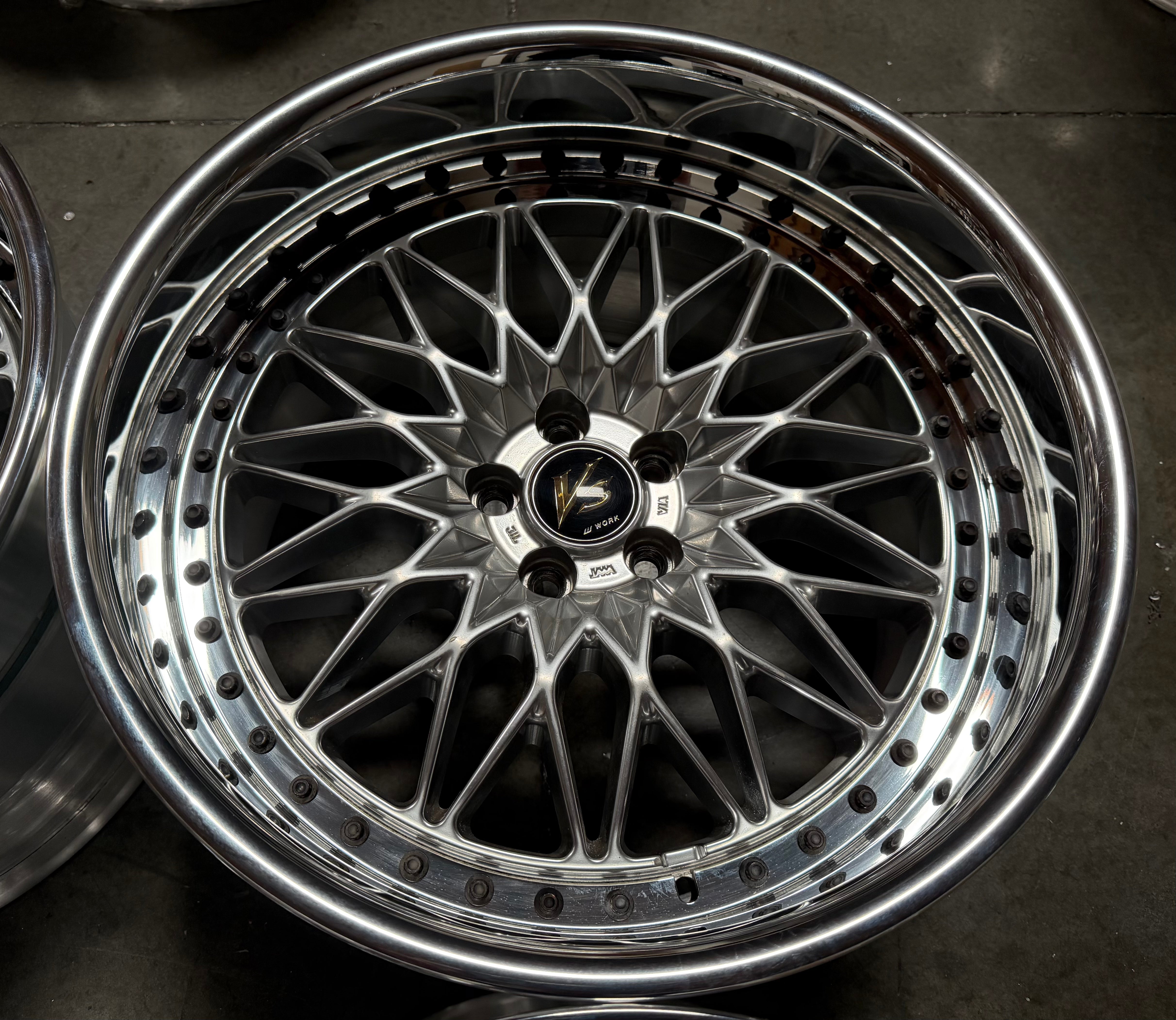 18” Work VS-XV 5x100