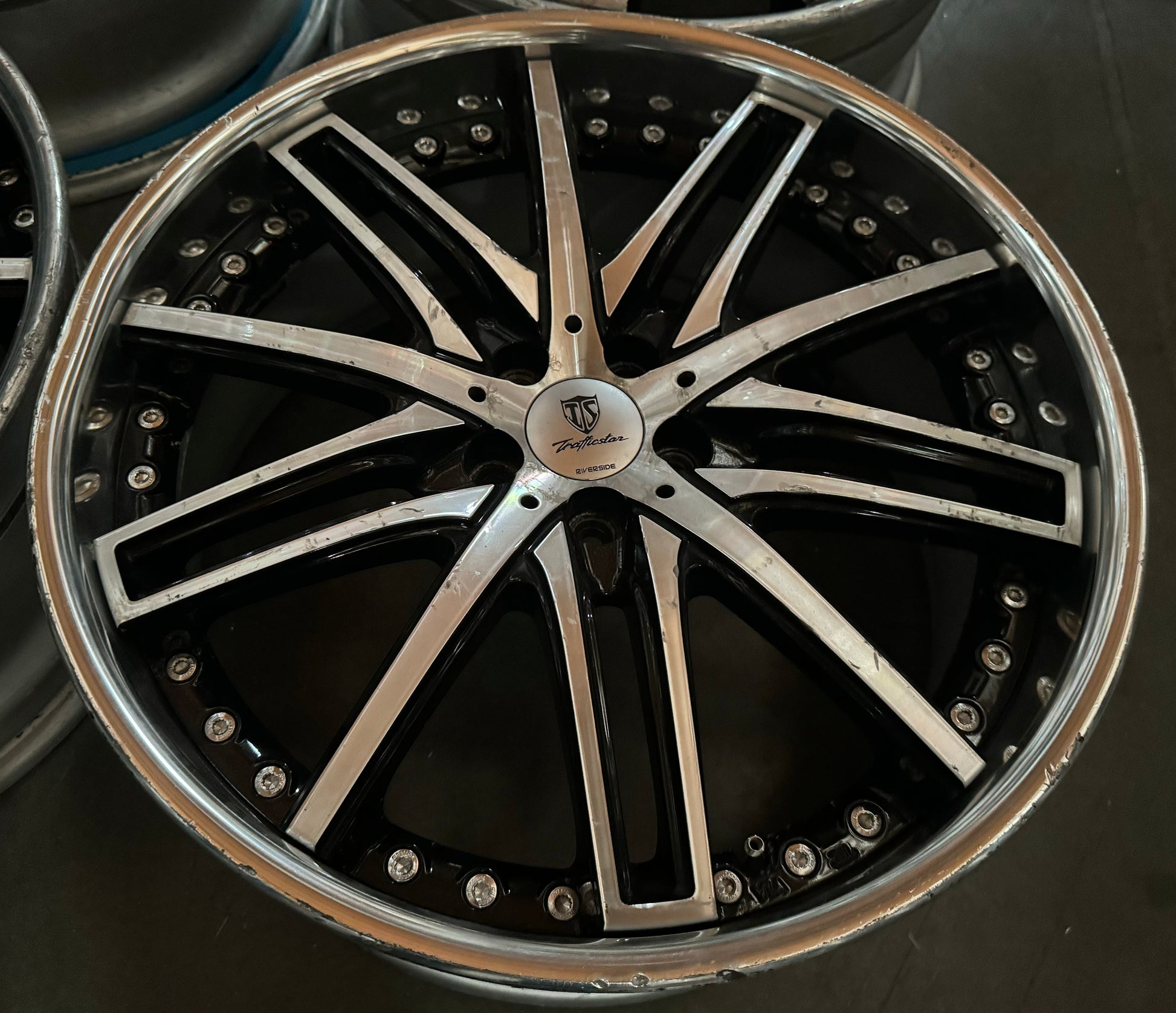 19” Trafficstar VZ 5x100 19” Trafficstar VZ 5x100