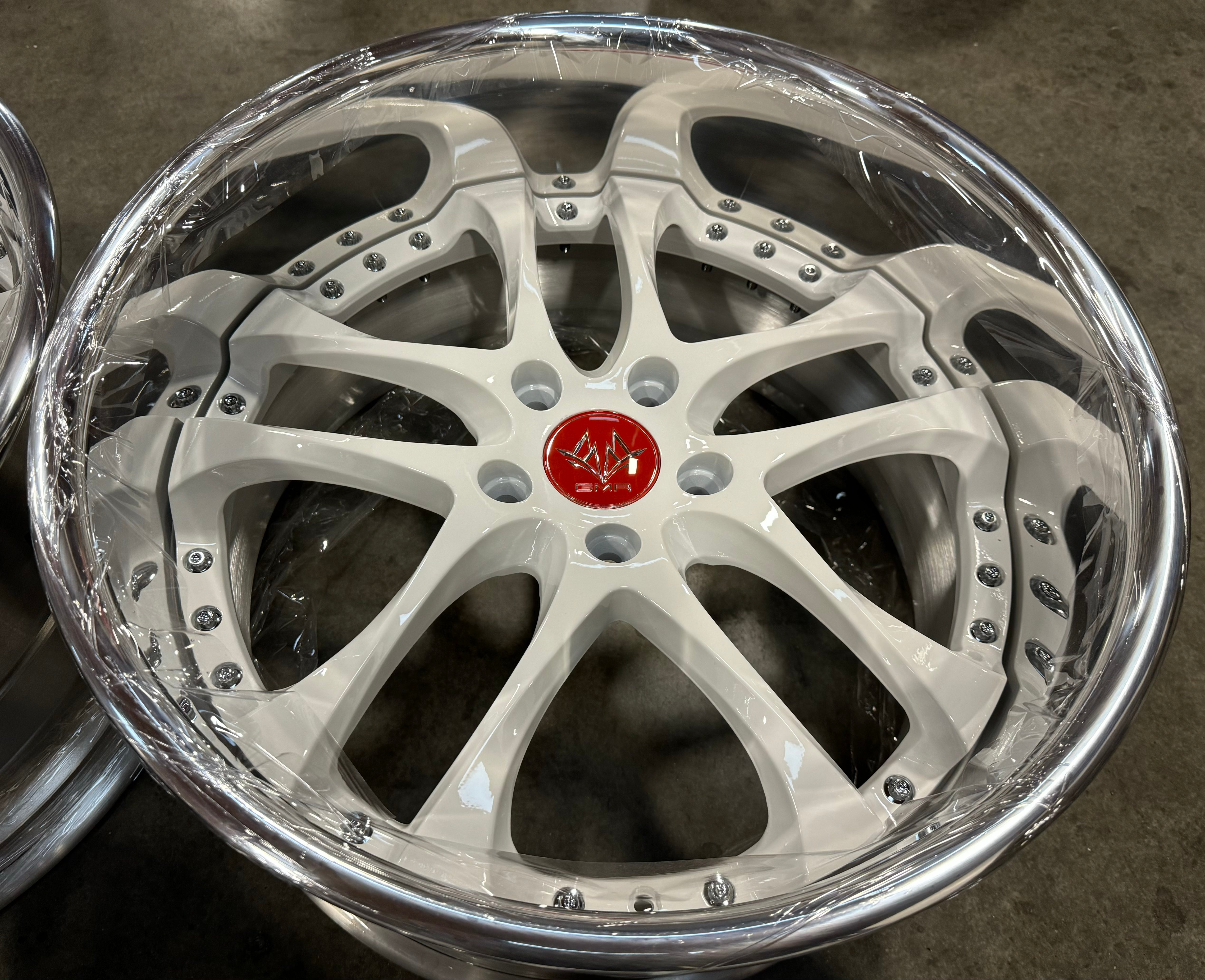 19” GMR Caesar Reverse White 5x114.3 (SPECIAL)