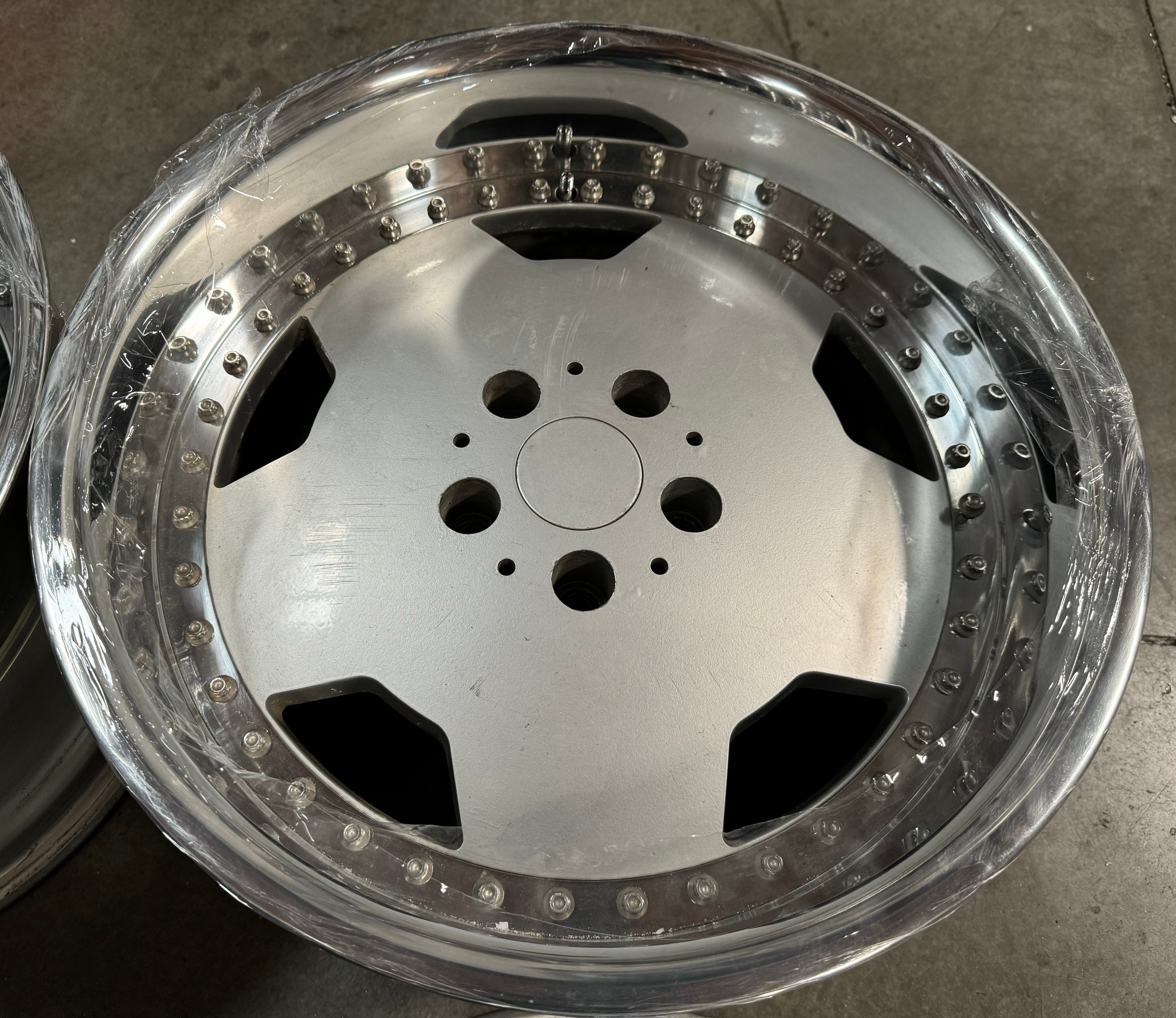 17” Superstar Dish 5x114.3