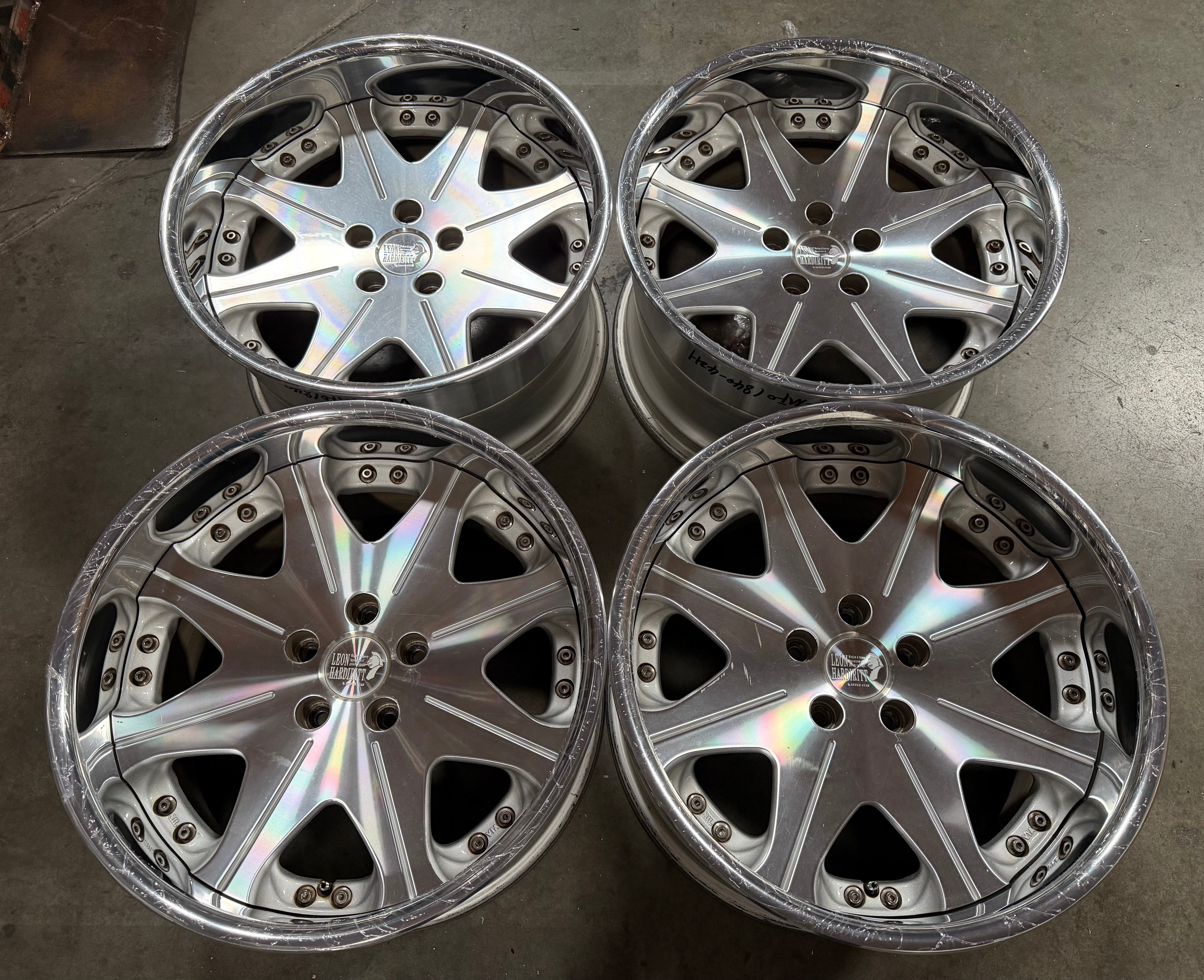 18” Leon Hardiritt Waffe 5x114.3