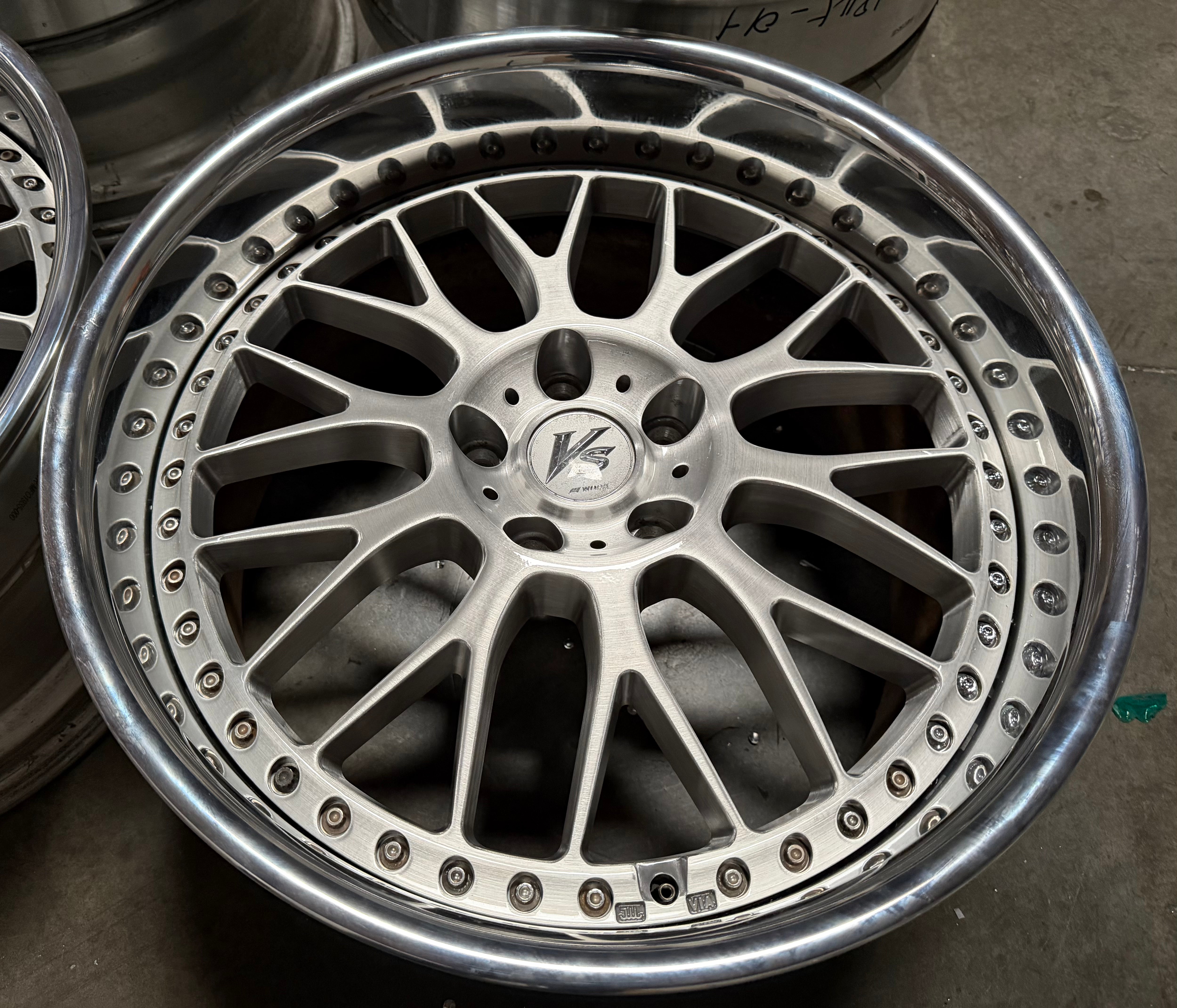 19” Work VS-XX 5x114.3 Brush