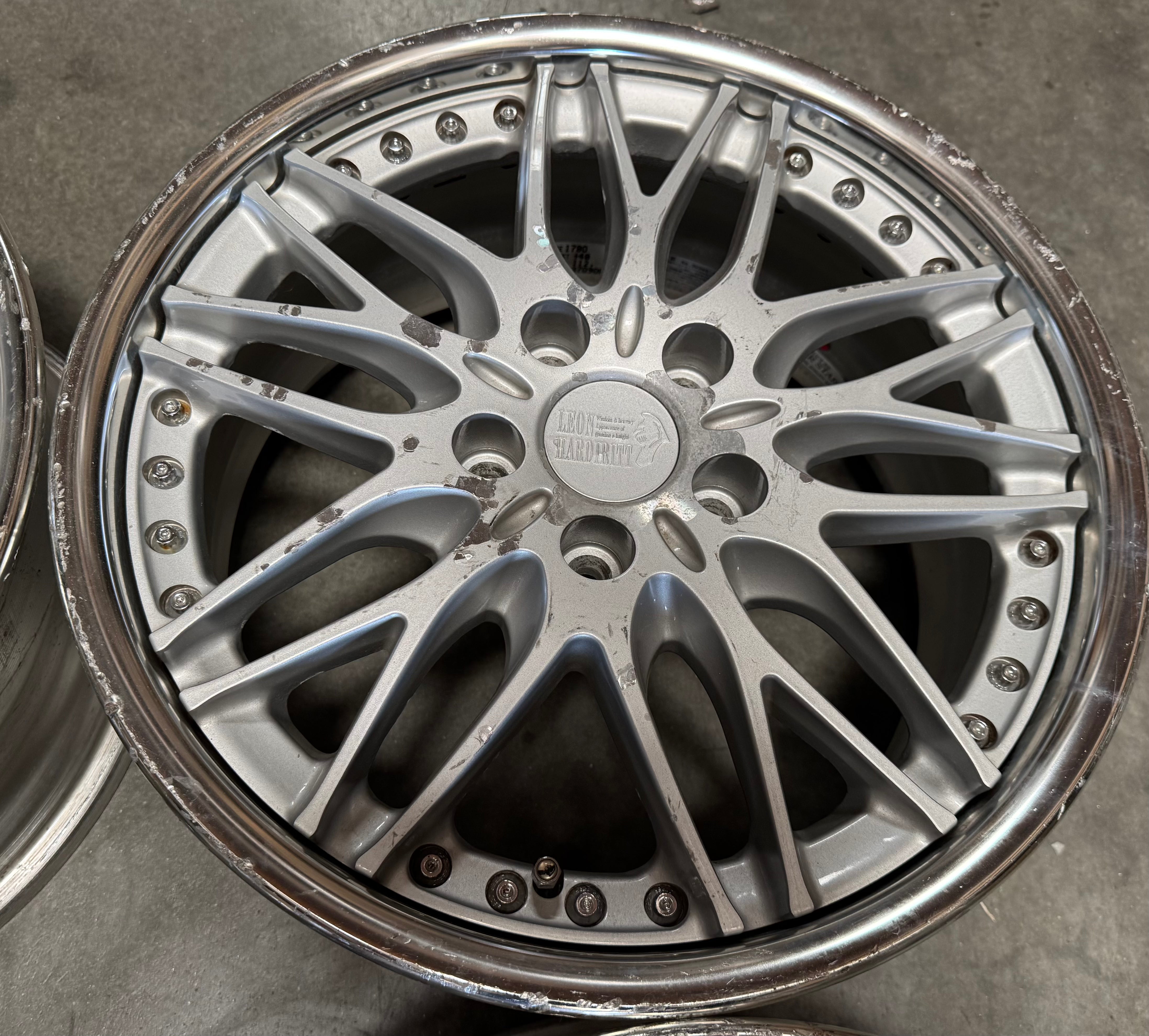 17” Leon Hardiritt Bugel 5x112