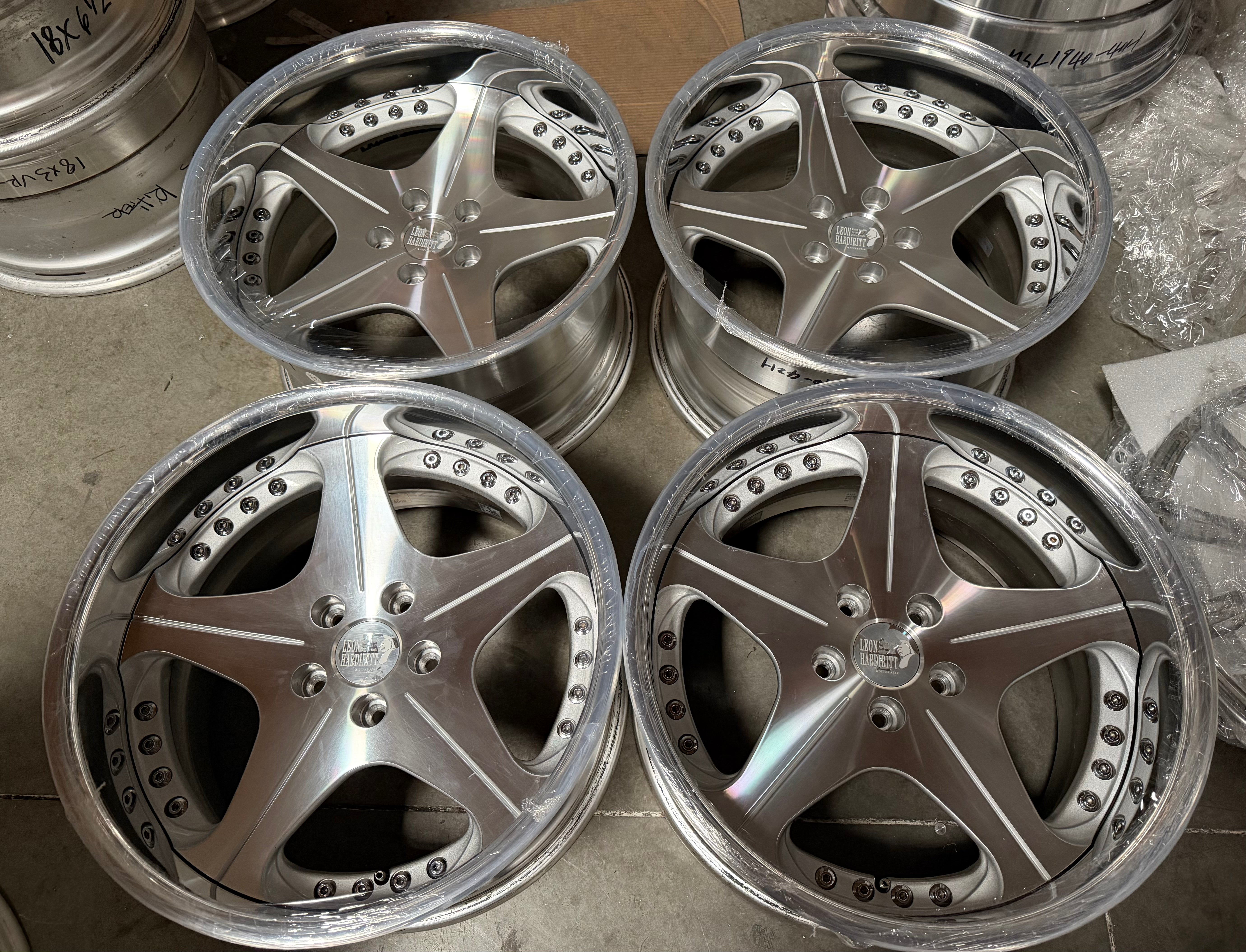 18” Leon Hardiritt Orden 5x114.3 DC