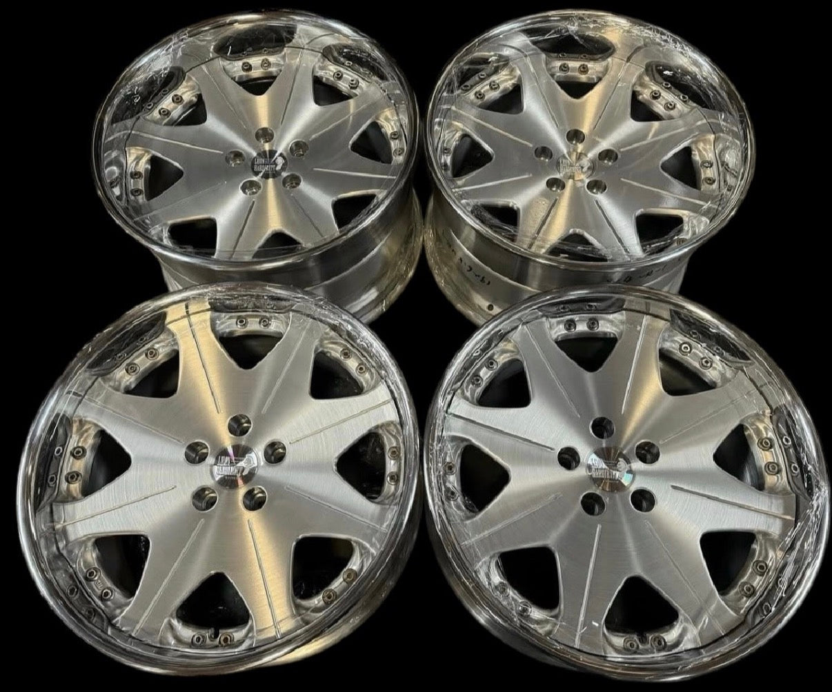 19” Leon Hardiritt Waffe 5x114.3