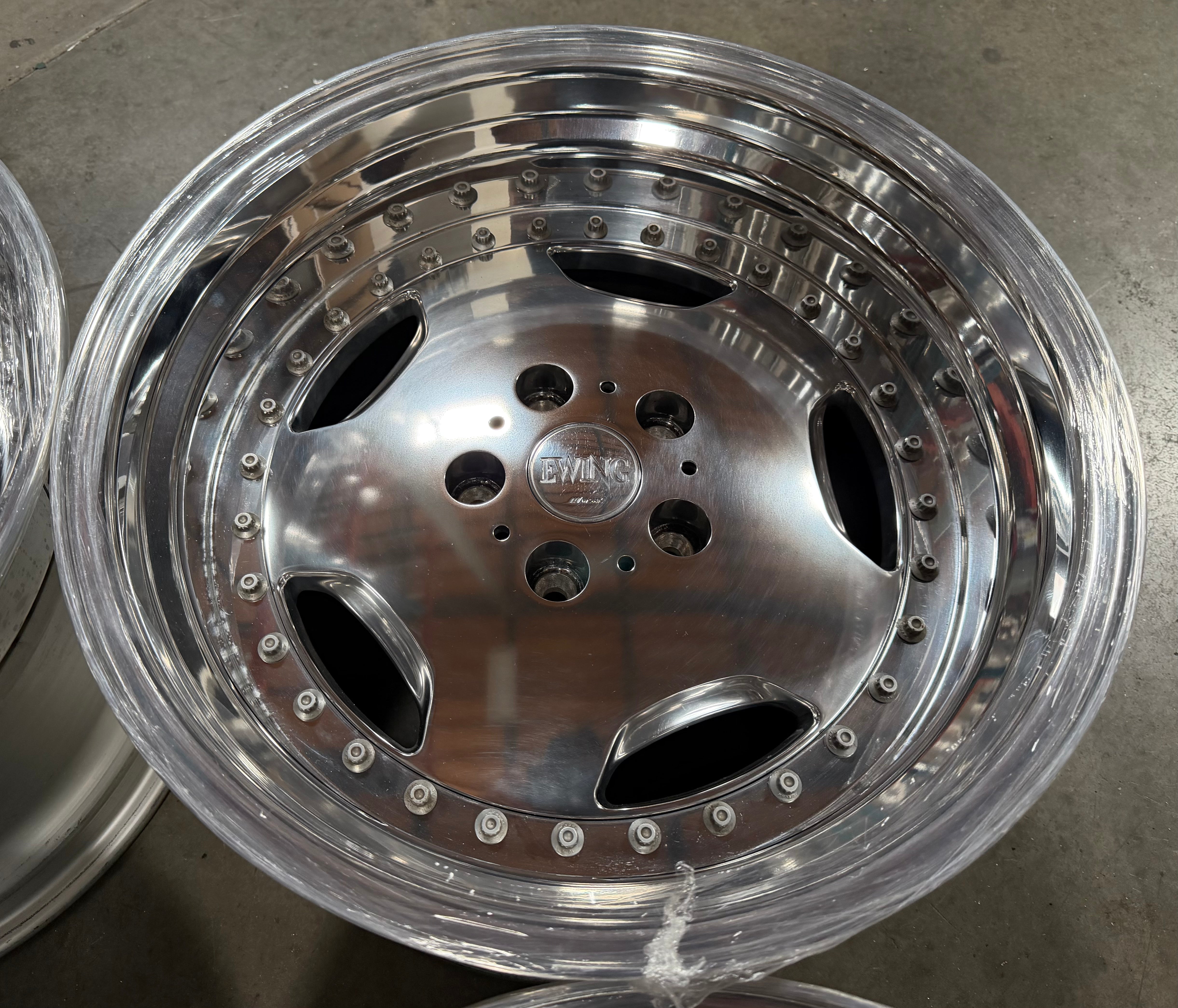 Work Rim Ewing 17” Work Ewing Step 5x114.3 Polish
