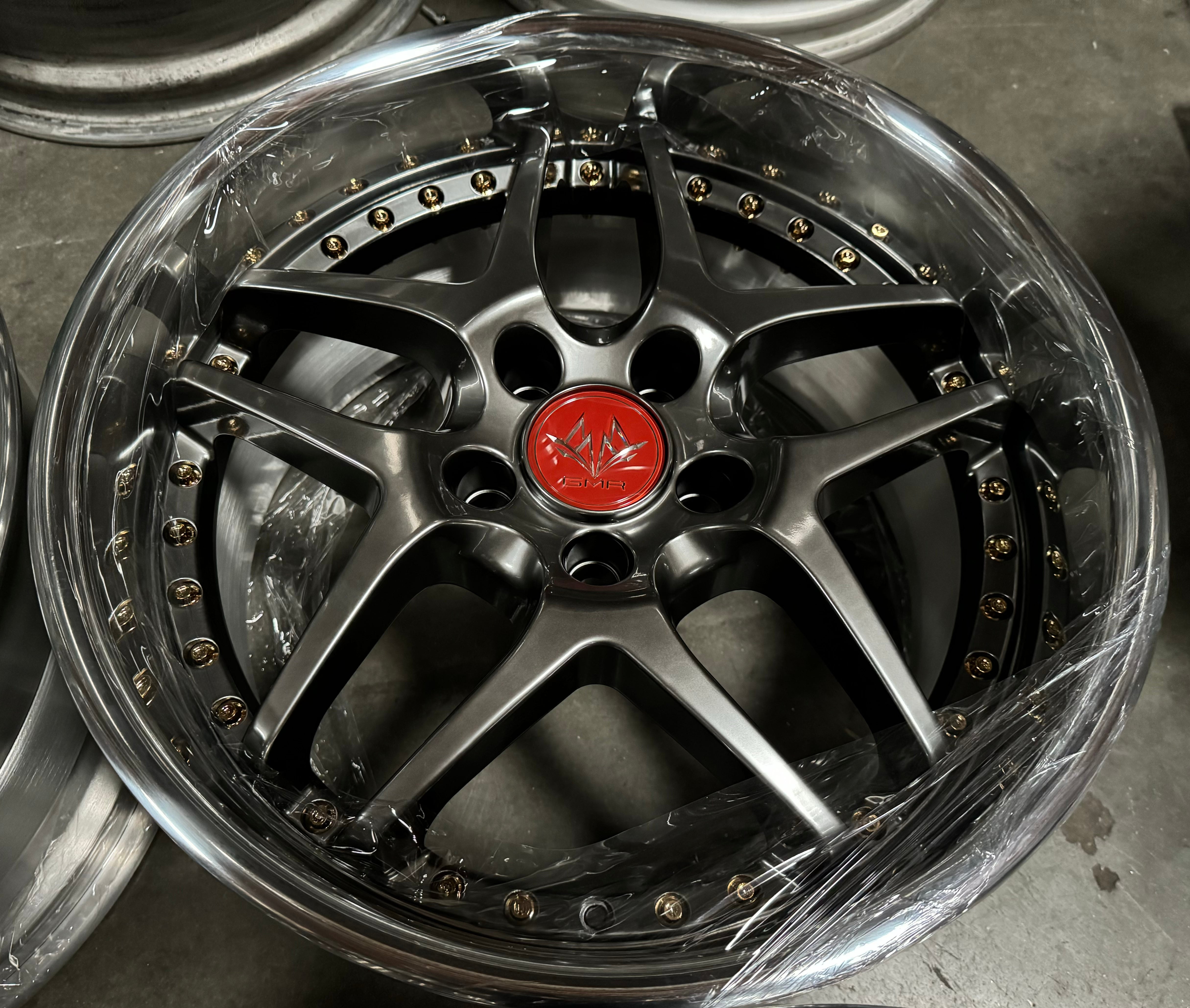 18” GMR Evoke Non stagger 5x114.3 Hyper Black