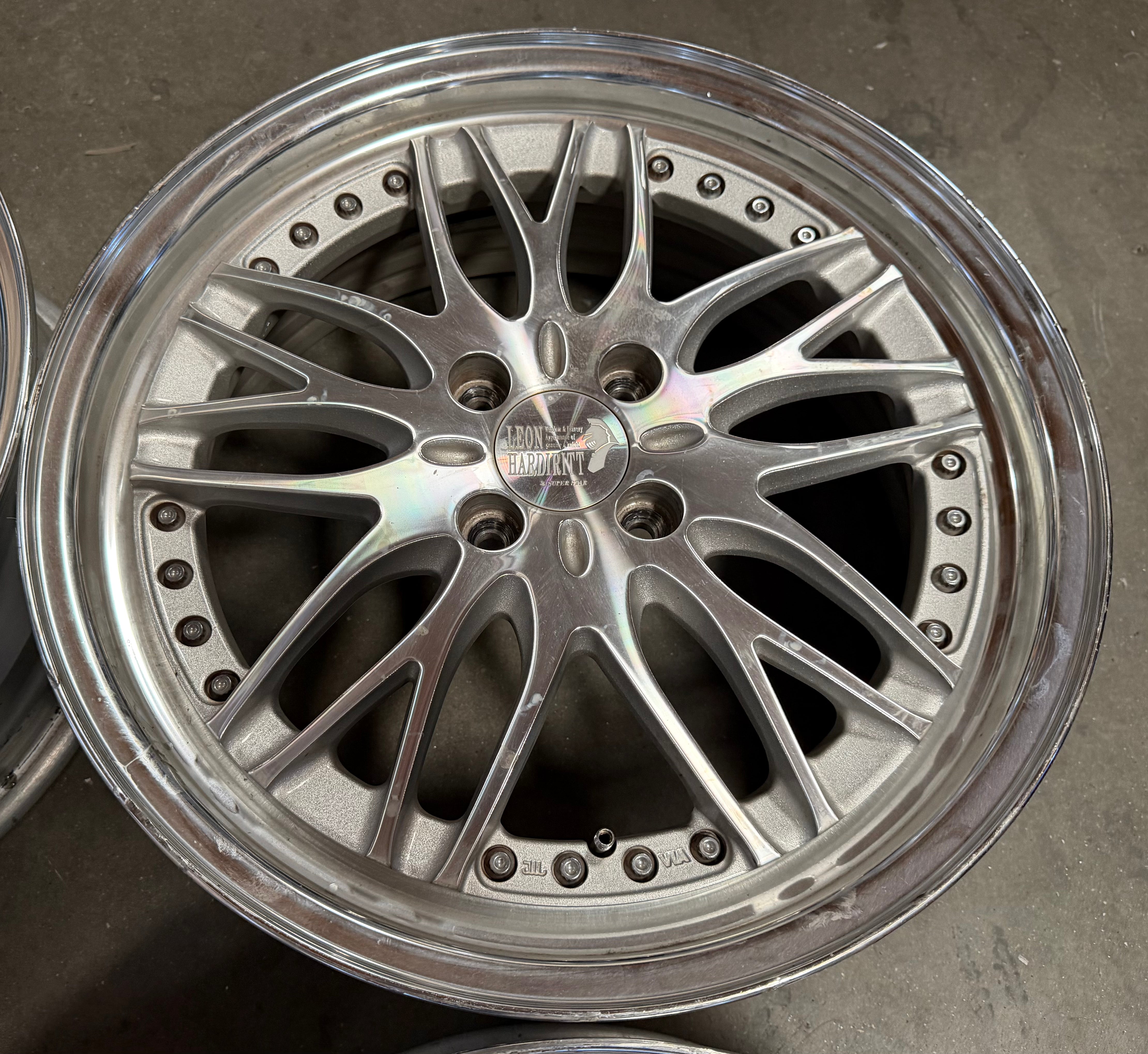 17” Leon Hardiritt Bugel 4x100