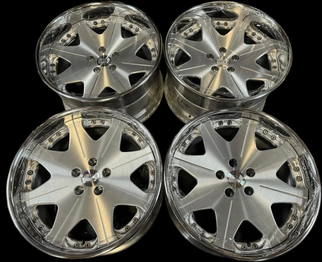 19” Leon Hardiritt Waffe 5x114.3 (BUILT TO ORDER)