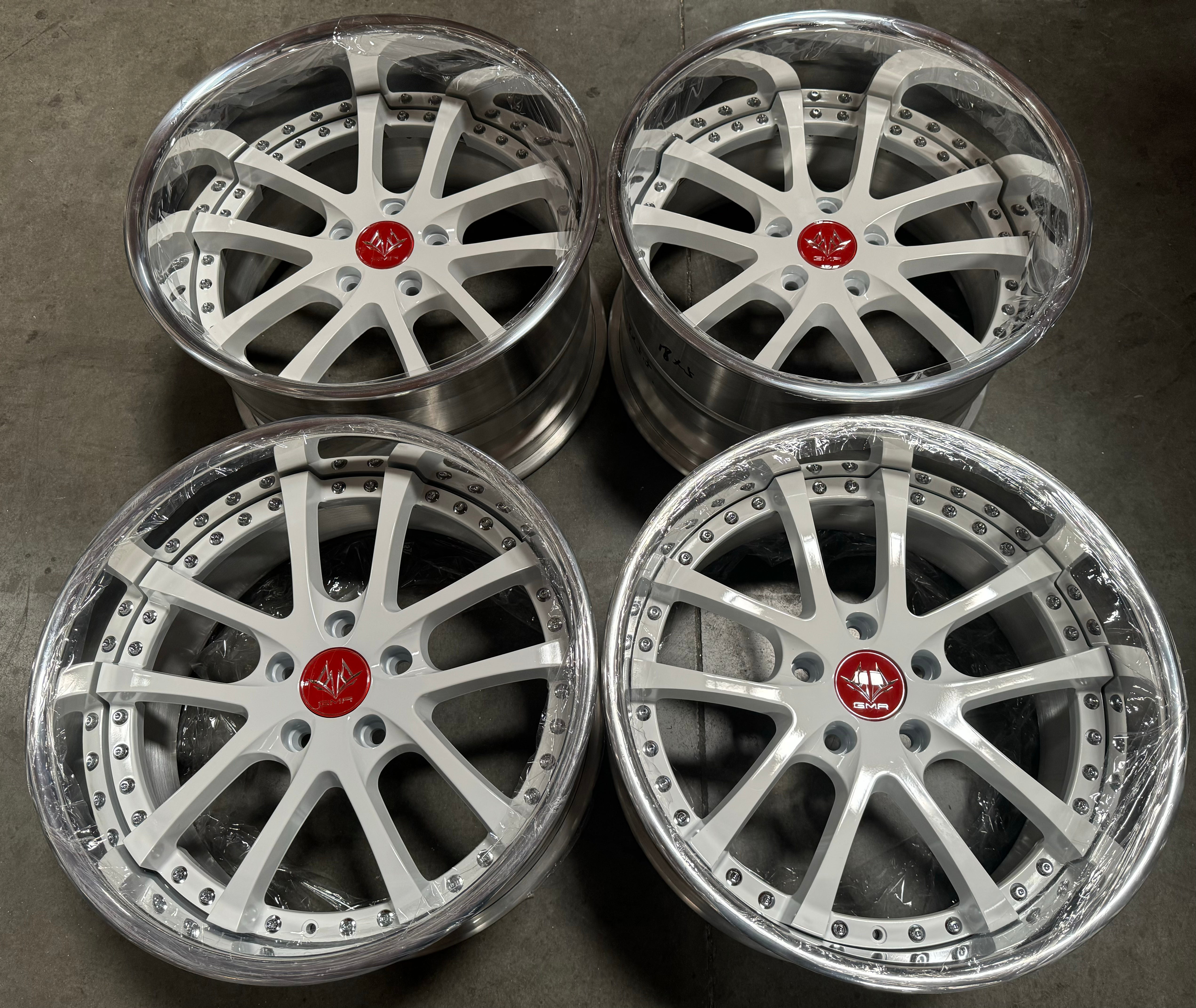 18” GMR Paladin II 5x114.3 White (SPECIAL)