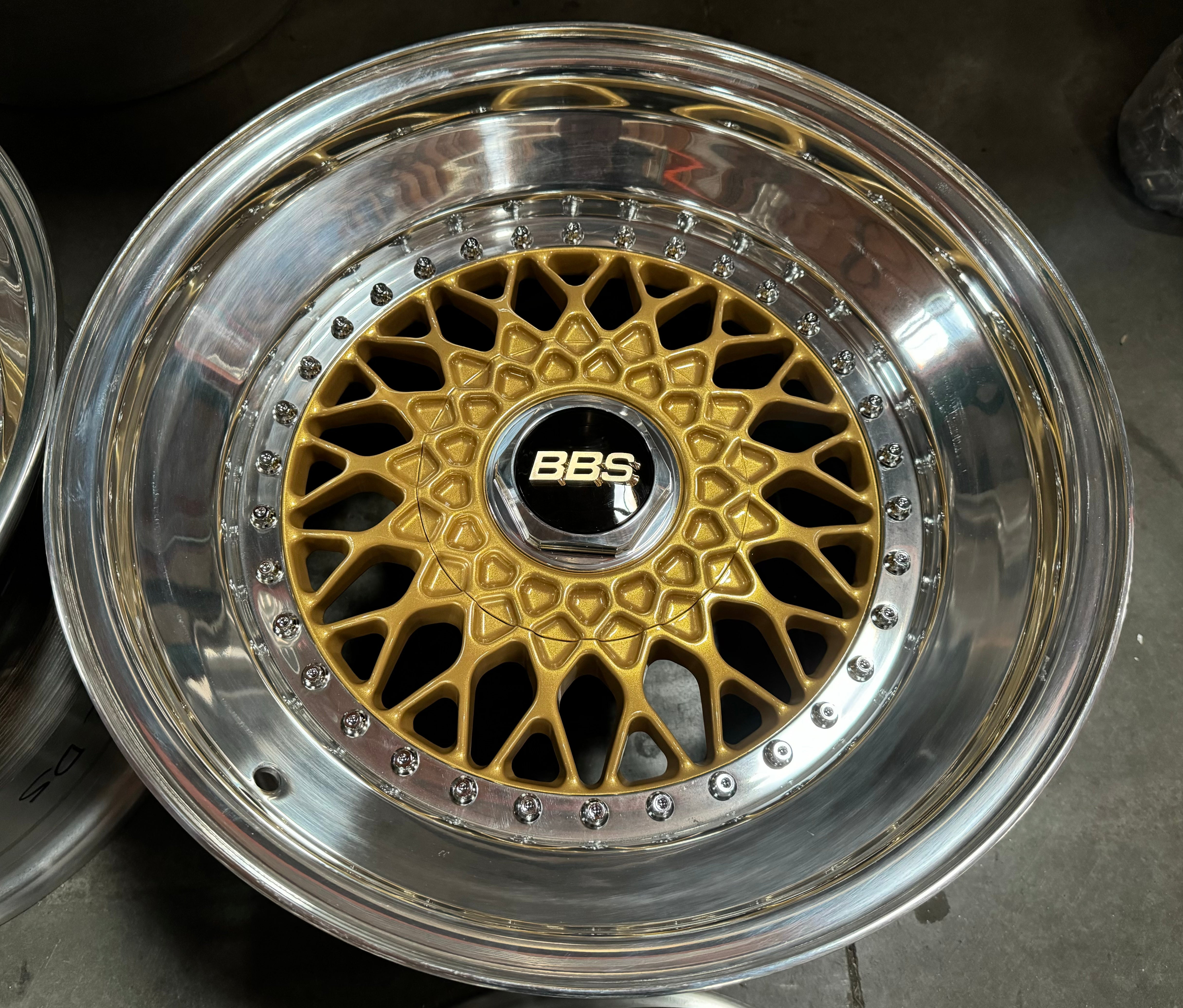 17” BBS RS 16-17 Double Step 5x114.3 (Gold)