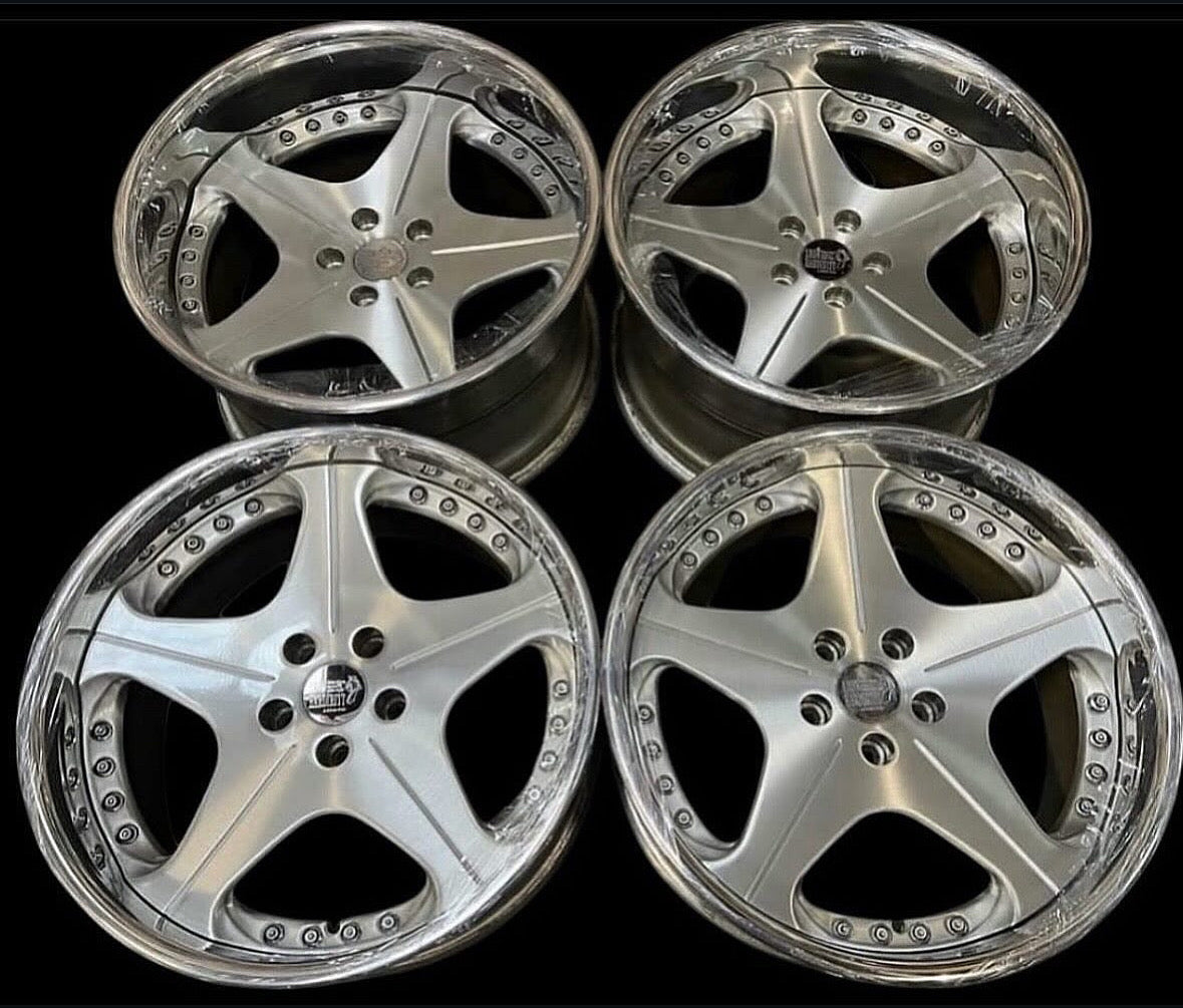 19” Leon Hardiritt Orden 5x114.3 Brush (Built to order)