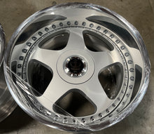 Load image into Gallery viewer, 18” GMR KING 5x114.3 Silver