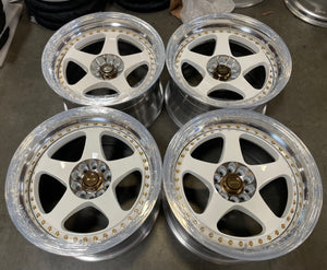 18” GMR 1200R White 5x114.3
