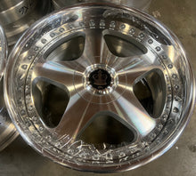 Load image into Gallery viewer, 18” GMR KING 5x114.3/100 (Prototype set)