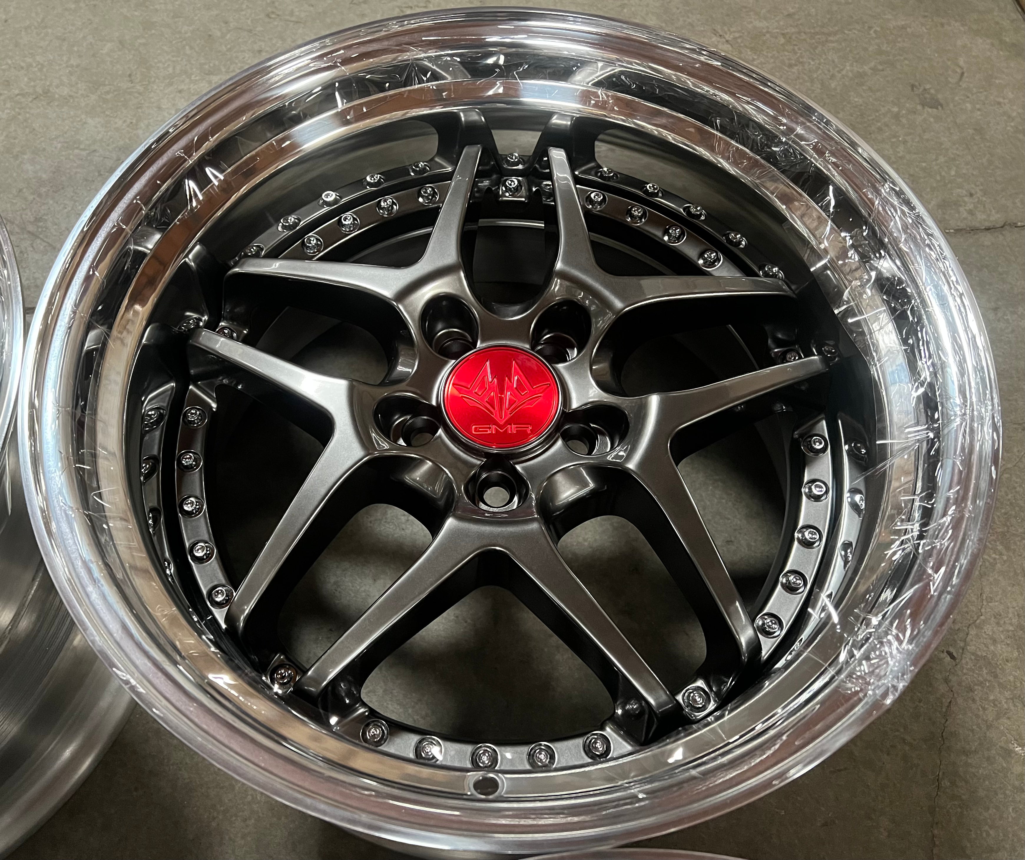 18” GMR Evoke 5x100 Titan black