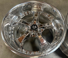 Load image into Gallery viewer, 18” GMR Saint 5x114.3 Vacuum chrome