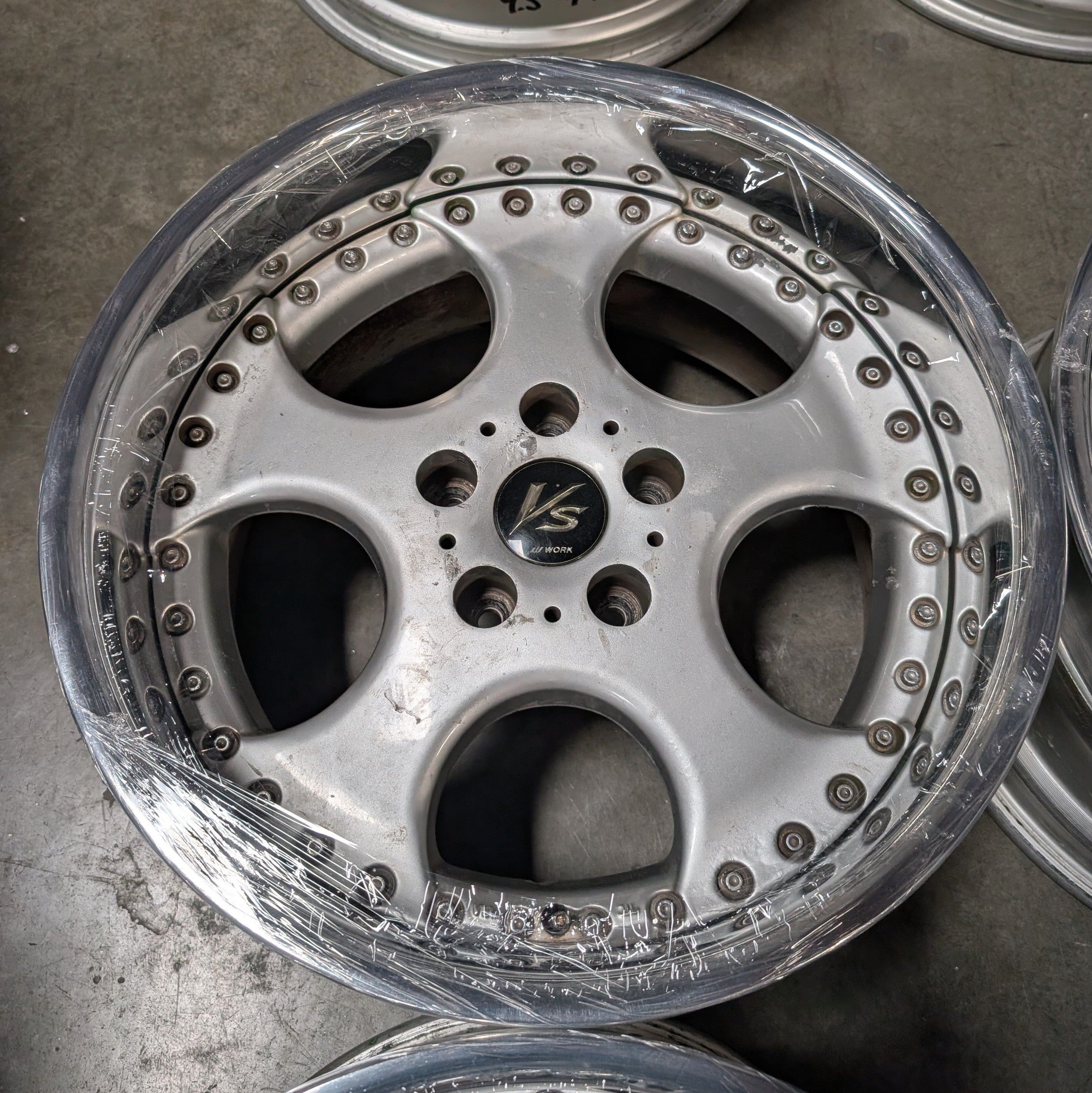 17" Work VS SD 5x114.3