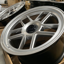 Load image into Gallery viewer, 18&quot; 9.5J Revolve Wheels APVD No.1219 5x114.3