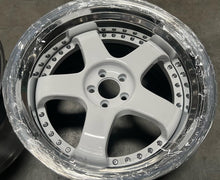Load image into Gallery viewer, 18” GMR Maven 5x100